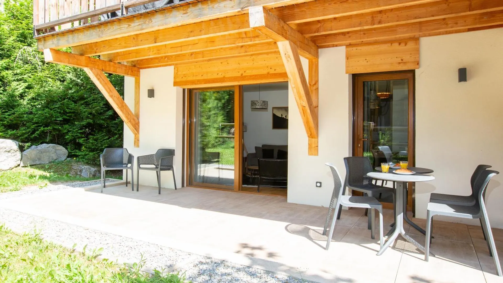 Cosy 2-Bed Apartment Minutes From Ski Lift Morzine