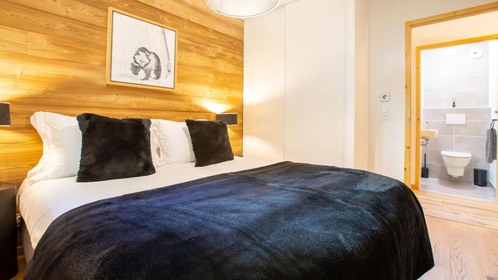 Cosy 2-Bed Apartment Minutes From Ski Lift Morzine Francja