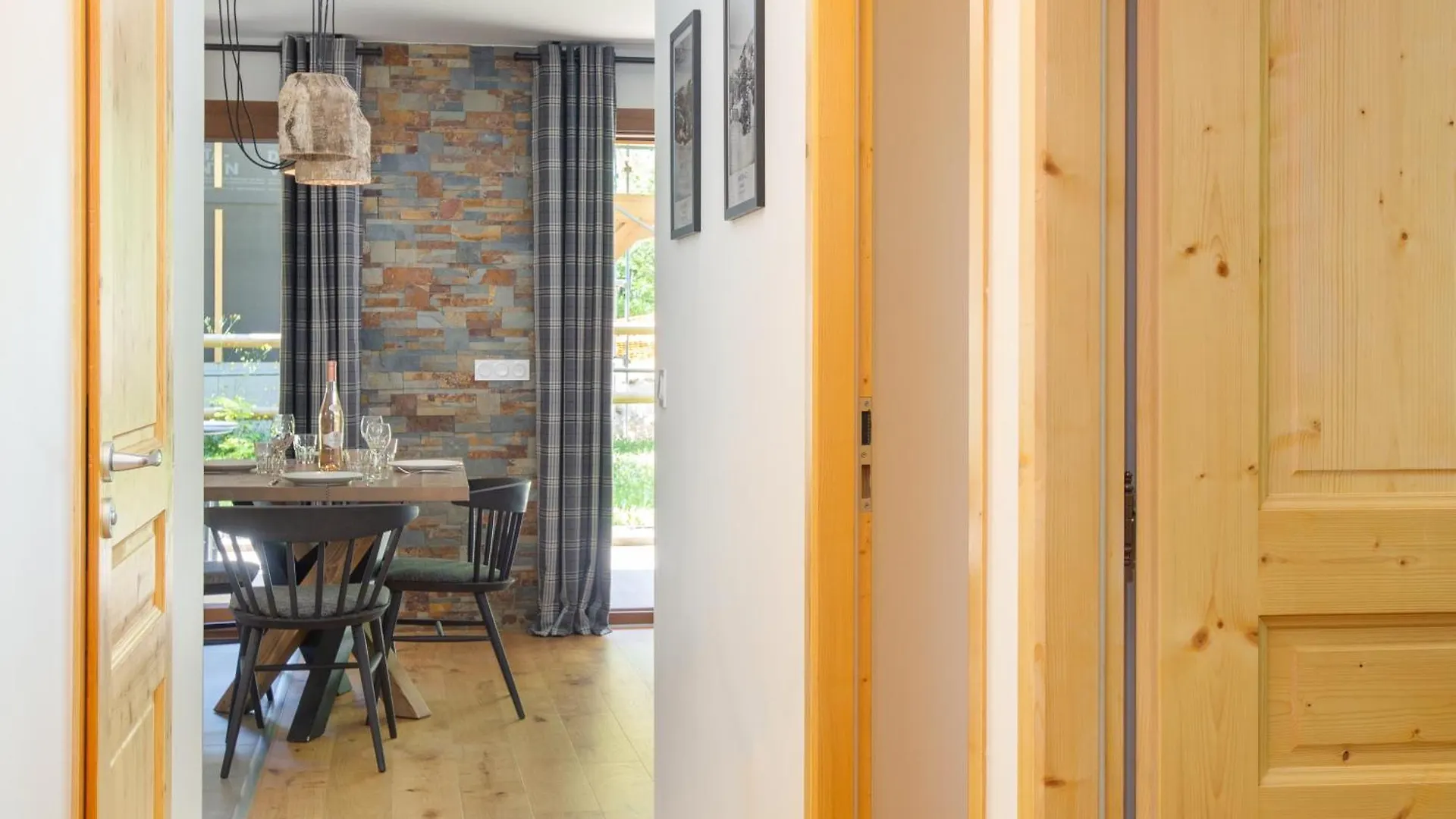 Cosy 2-Bed Apartment Minutes From Ski Lift Morzine